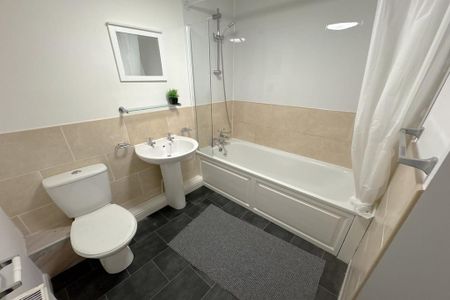 2 bedroom apartment to rent - Photo 5