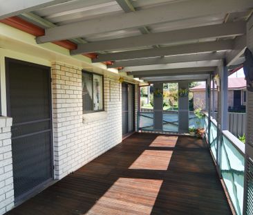 NEAT FAMILY HOME - Photo 2