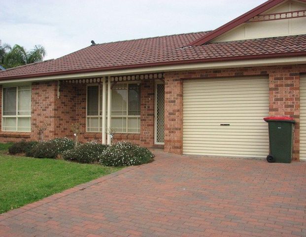 Ray White Real Estate Forbes 02 68511411 - Photo 1