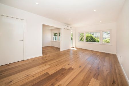 Near new apartment in a great location - Photo 2