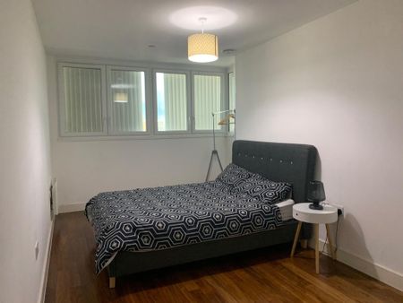 2 bedroom apartment to rent - Photo 3