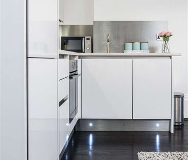 Stunning two bedroom apartment to rent, set within a beautifully co... - Photo 6