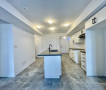 For Lease - 19 Gateway Drive Unit# Basement, Barrie, Ontario - Photo 2