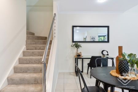 MODERN 3 BEDROOM EXECUTIVE TOWNHOUSE - Photo 5