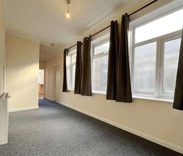 Bournemouth, BH1 - Photo 2