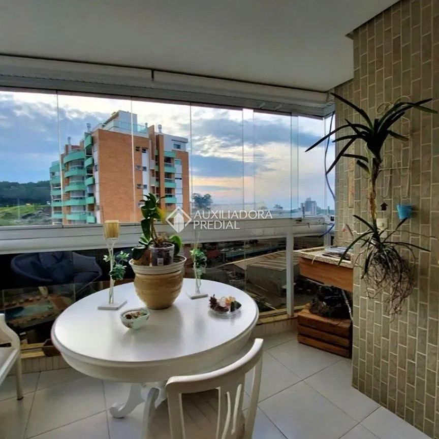 Cobertura com 4 quartos e 190m² para alugar em Trindade, Florianópolis. - Foto 1