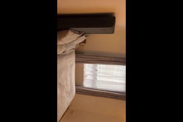 2 Bed Flat, John Strachey House, SW6 - Photo 1