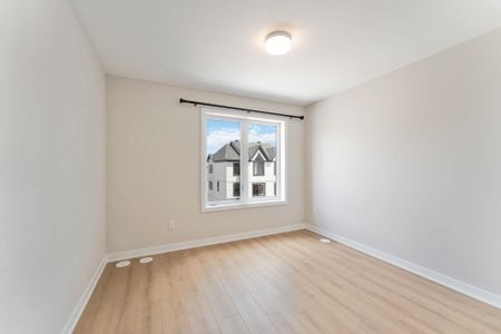 For Lease - 757 Kinstead Private, Stittsville - Munster - Richmond, Ontario - Photo 4