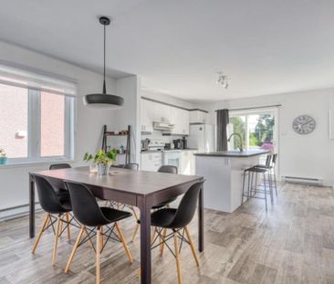 Logement 4 ½ sur deux étages à louer - Photo 2