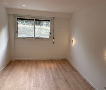 Appartement 4 pièces 112m2 MARSEILLE 6EME 1 630 euros - Photo 1