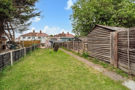 2 bedroom maisonette to rent - Photo 2