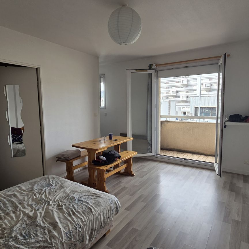 Location Appartement 1 pièce 22m² CLERMONT FERRAND 63000 - Photo 1