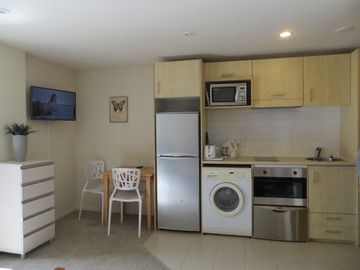 Auckland City Studio Apartments For Rent - Photo 3