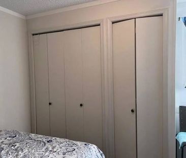 1 bedroom roommate for rent - Photo 2