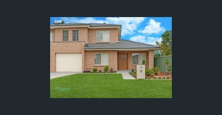 Low-Maintenance 4-Bedroom Duplex in a Convenient Location - Photo 4