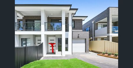 Brand new 4 Bedroom Duplex in Great Location - Photo 5