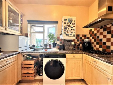 1 Bed Flat, Cardinal Way, HA3 - Photo 4