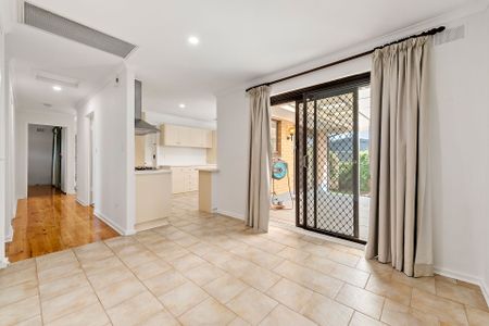 6 Aurora Drive, Athelstone. - Photo 4