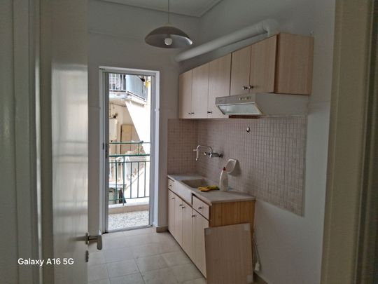 Studio/Γκαρσονιέρα για ενοικίαση Έξι Δρόμοι (Λάρισα) - Φωτογραφία 1
