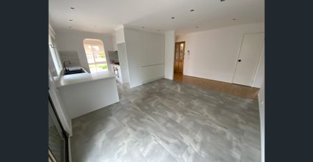 3 BEDROOM HOUSE WAITING FOR YOU - Photo 2