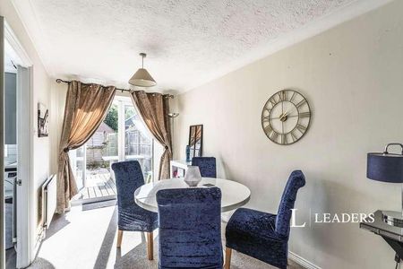 Brookenbee Close, Rustington, BN16 - Photo 5