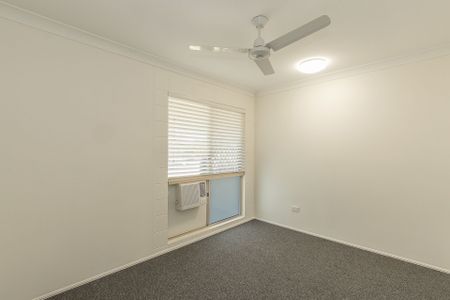 10 Dalkeith Crescent, Mount Louisa - Photo 5