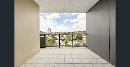 Fantastic Inner City Living! BRAND NEW CARPET AND PAINT - Photo 4