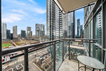 For Lease - 11 Brunel Court Unit# 1702, Toronto, Ontario - Photo 2
