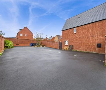 2 bedroom semi-detached house to rent - Photo 2