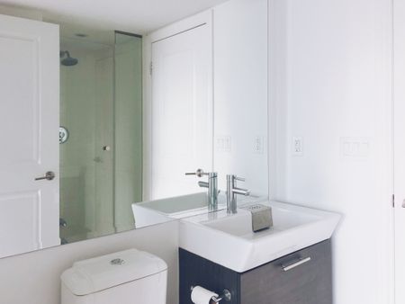 Deluxe Room - College Park (Female Only) - Photo 4
