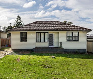 Neat and tidy home in a very central location! - Photo 6