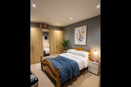 Room in a Shared Flat, Spacious Ensuite Room In Brixton, SE24 - Photo 3