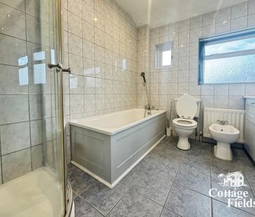 4 bedroom terraced house to rent - Photo 5