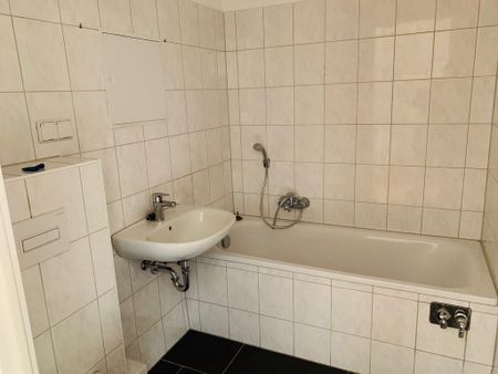 Gemütliche 1-Raumwohnung mit Wanne und Balkon in Grünau - Foto 4