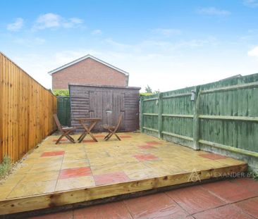 2 bedroom semi-detached house to rent - Photo 5