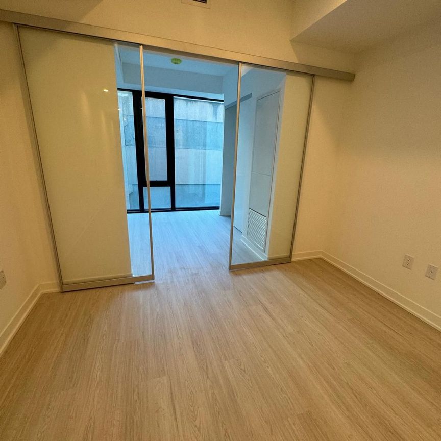 For Lease - 195 McCaul Street Unit# 411, Toronto, Ontario - Photo 1