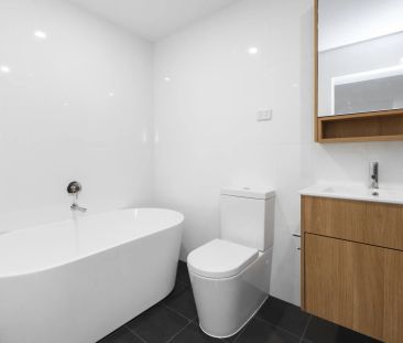 Understated Style - Photo 6