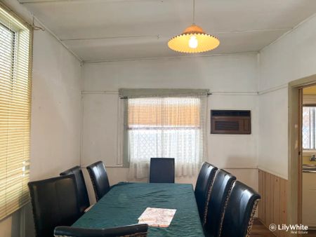 “FAMILY HOME MINUTES FROM CAMPBELLTOWN CBD” - Photo 4