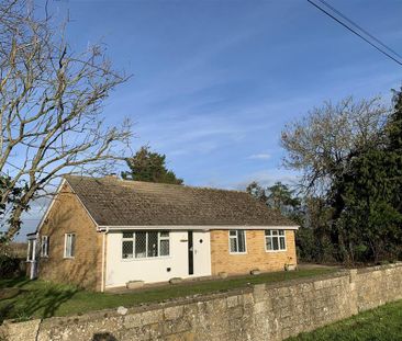 3 bedroom detached bungalow to rent - Photo 5