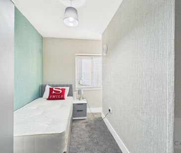 4 bedroom house of multiple occupation to rent - Photo 4