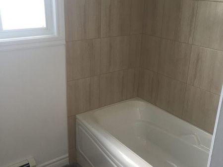 APPARTEMENT 4 ½ À LOUER - Photo 3