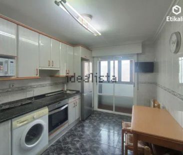 Alquiler de piso en Calle Axular s/n - Photo 2