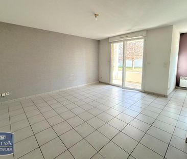 Location Appartement 2 pièces 48m² CAUSSADE 82300 - Photo 2