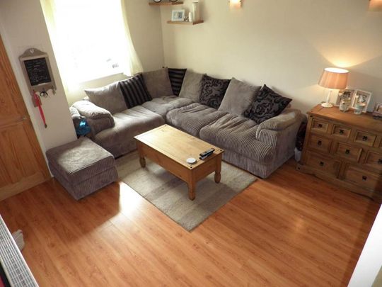 2 bedroom house to rent - Photo 1