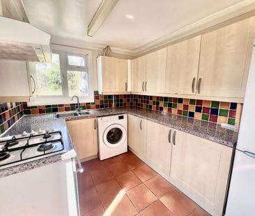 2 bedroom semi-detached house to rent - Photo 2