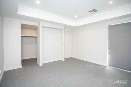 3 Bedroom Property in Daglish - Photo 4