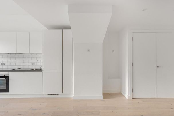 Studio to rent - Photo 1