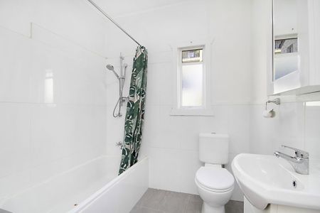 TIDY ONE BEDROOM UNIT - Photo 5