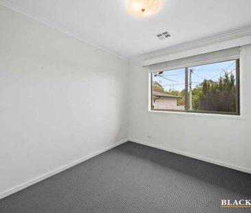 WELL MAINTAINED, SPACIOUS HOME - Photo 6