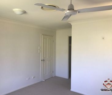 Stand-alone Lowset Villa, Water Bill Included - Photo 3